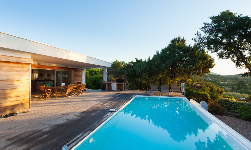 quanto costa fare una piscina